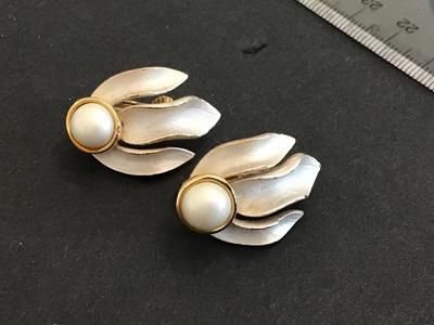 Vintage Clip on Earrings