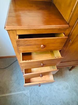 CHIFFOROBE WARDROBE OR GENTLEMAN’S CLOSET