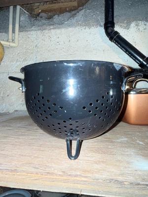 Sale Photo Thumbnail #1248: BT12-Pots and Pan + extras