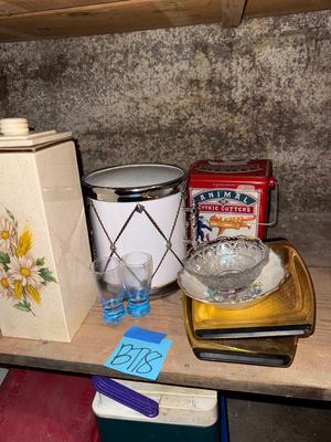 Sale Photo Thumbnail #1263: BT18-Ice Bucket/Cookie Cutters + extras