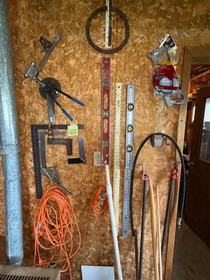 Sale Photo Thumbnail #1272: G122-Large shop lot