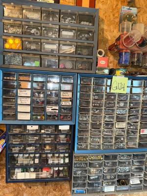 Sale Photo Thumbnail #1286: G124-large shop lot with several organizers

Please bring basic tools to remove these from the wall
