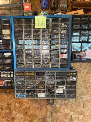 Sale Photo Thumbnail #1287: G124-large shop lot with several organizers

Please bring basic tools to remove these from the wall
