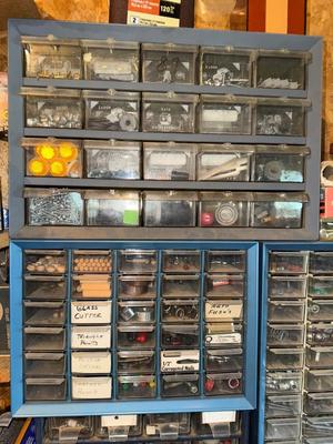 Sale Photo Thumbnail #1290: G124-large shop lot with several organizers

Please bring basic tools to remove these from the wall