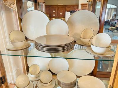 A VERY NICE SET OF LENOX CHINA
