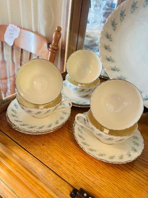 BEAUTIFUL LENOX CHINA, SILVER WITH BLUE FLOWERS