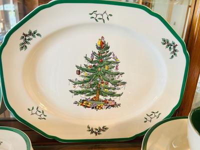 SPODE ENGLAND CHRISTMAS TREE DINNERWARE