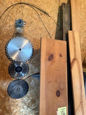 Sale Photo Thumbnail #1308: G131-Sawblades plus miscellaneous Wood/extras