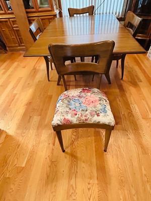 BEAUTIFUL LIKE NEW VINTAGE HEYWOOD WAKEFIELD DROP LEAF DINING TABLE AND CHAIRS