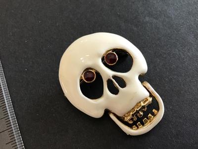 Vintage Enamel Skeleton. Moving Jaw Brooch Metal