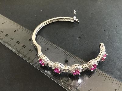 Gorgeous Bracelet locking