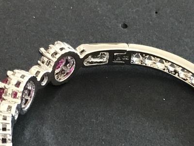 Gorgeous Bracelet locking