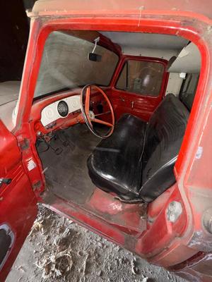 Sale Photo Thumbnail #1331: 1965 1/2 ton Ford pick up with title, we were not able to get it running but it sounded like it wanted to.