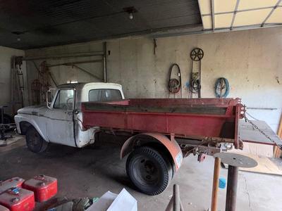 Sale Photo Thumbnail #1351: 1964 Ford dump truck, Runs with Title. Not sure if the dump works. But we were able to start it.