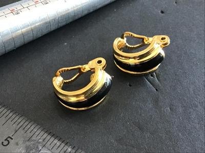 Pretty Clip on Earrings