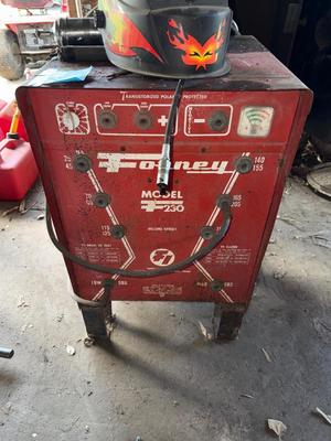 Sale Photo Thumbnail #1491: X4 Welder + extras