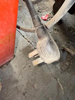 Sale Photo Thumbnail #1489: X4 Welder + extras