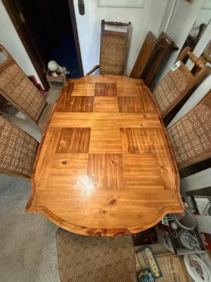 Sale Photo Thumbnail #1509: DR9 Dining set
