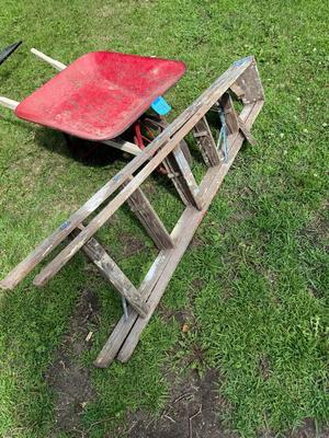 Sale Photo Thumbnail #1587: S4 Wood ladder/wheelbarrow