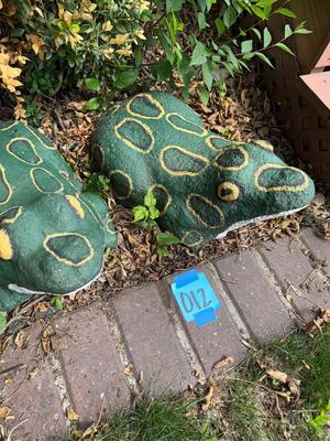 Sale Photo Thumbnail #1604: O12 Garden frogs