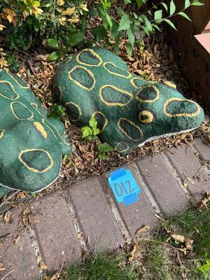 Sale Photo Thumbnail #1605: O12 Garden frogs