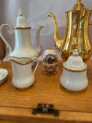 IT’S TEA TIME