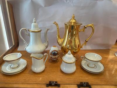 IT’S TEA TIME