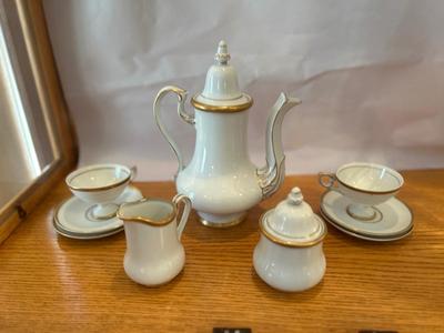 IT’S TEA TIME