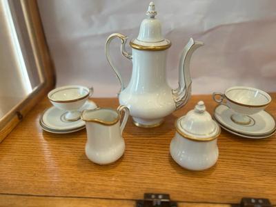 IT’S TEA TIME
