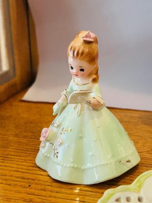 PRETTY LITTLE BELL, CORGY, PLATE AND EGG SHELL VASE