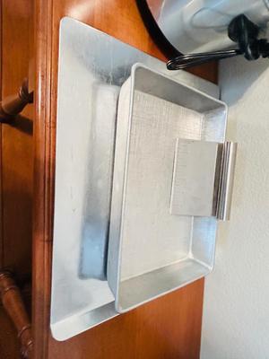 CROCKPOT AND BAKING SHEETS