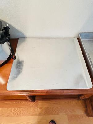 CROCKPOT AND BAKING SHEETS