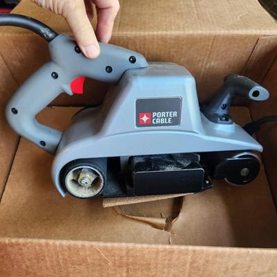 Porter Cable 4" X24" Belt Sander Model 363 w several new belts Tested