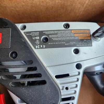 Porter Cable 4" X24" Belt Sander Model 363 w several new belts Tested