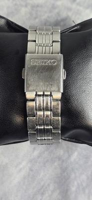 Lot 27: Seiko Men's SNE093 Stainless Steel Solar Watch