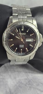 Lot 27: Seiko Men's SNE093 Stainless Steel Solar Watch
