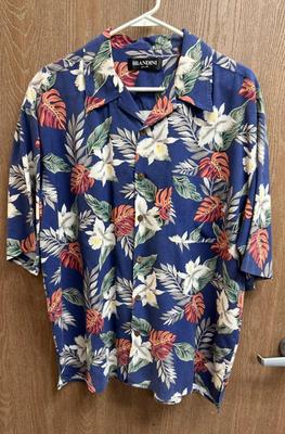 Sale Photo Thumbnail #334: In very good used condition. There are some light round spots inside short by label, but they don't show on the other side of the material.