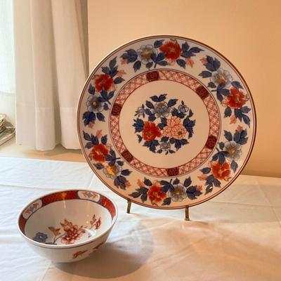 934 Large 12" Imari Charger and Bowl