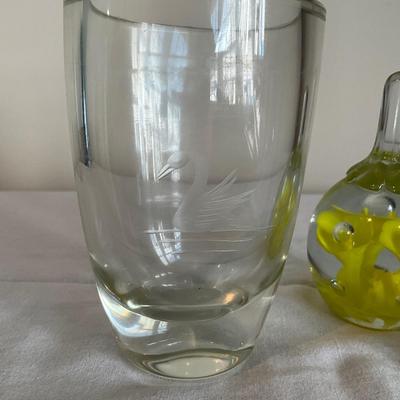 803 St Clair Floral Paperweight , Stopper and Swan Etched Vase