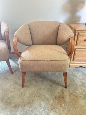 MCM LIKE NEW HEYWOOD WAKEFIELD ARMCHAIR (1of2)