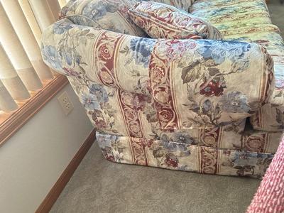 CHARLES SCHNEIDER SOFA AND COLONIAL EARLY AMERICAN ACCENT TABLE