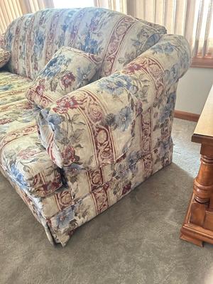 CHARLES SCHNEIDER SOFA AND COLONIAL EARLY AMERICAN ACCENT TABLE