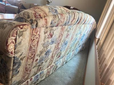 CHARLES SCHNEIDER SOFA AND COLONIAL EARLY AMERICAN ACCENT TABLE