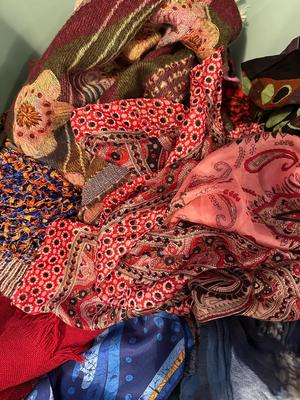 Clothing - Scarf lot 15-20 pieces mixed materials Lot B