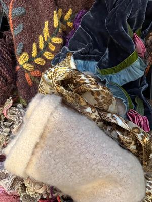 Clothing - Scarf Lot 15-20 pieces mixed materials Lot C
