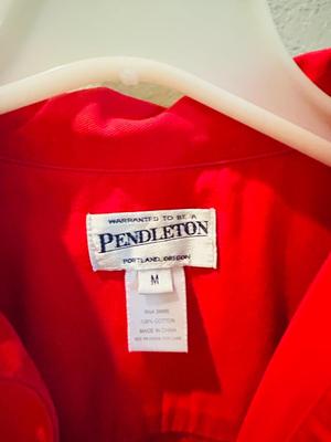 WOMENS JACKETS AND COATS SIZED SMALL-MED-LARGE