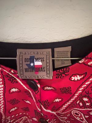 WOMENS JACKETS AND COATS SIZED SMALL-MED-LARGE