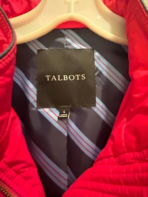 WOMENS JACKETS AND COATS SIZED SMALL-MED-LARGE