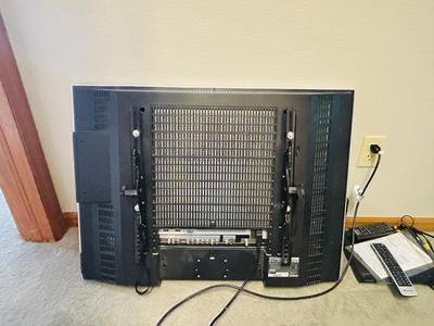 32” POLAROID PLASMA TELEVISION WITH BUILT IN DVD PLAYER AND SONY CR/DVD PLAYER