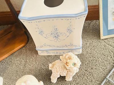 PORCELAIN WASTE CAN AND TISSUE HOLDER, WALL HOOKS AND HOME DECOR